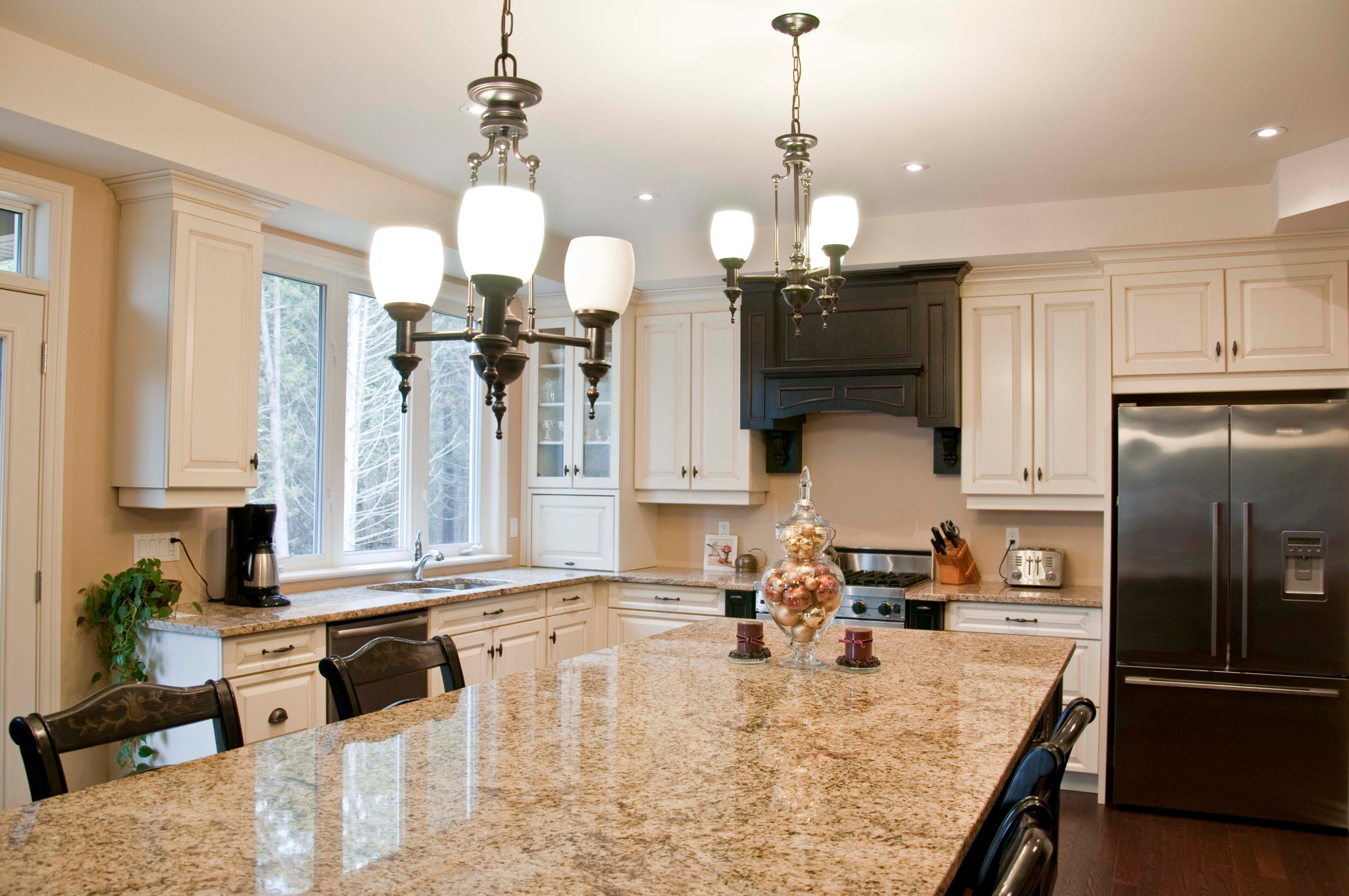 do you need backsplash behind kitchen sink